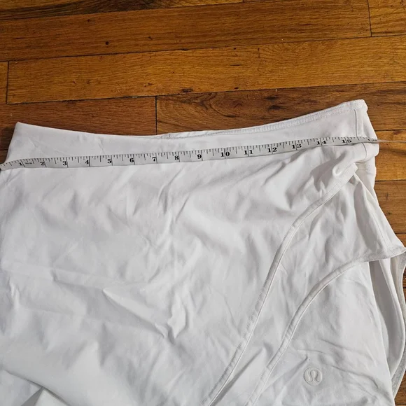 Lululemon White Skort Women's Size 10 - Picture 5 of 7